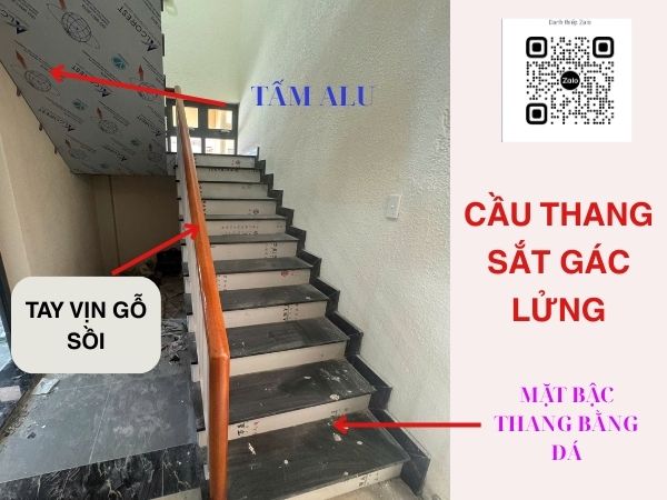 giá thi công cầu thang sắt gác lửng